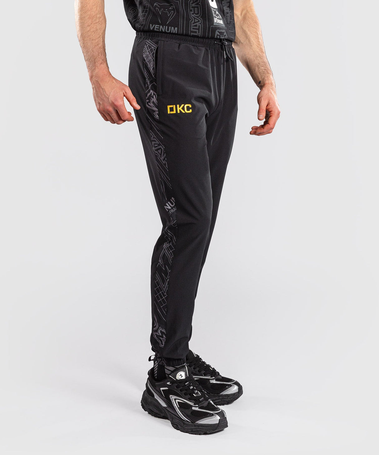 Venum Trainingsbroek Karate Combat – Schwarz/Grau