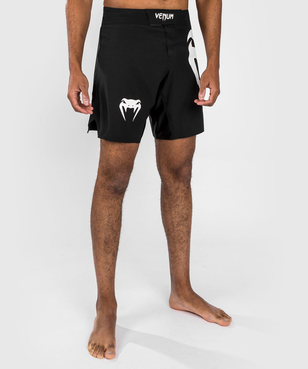 Venum MMA-Shorts Light 5.0 - Schwarz/Weiß