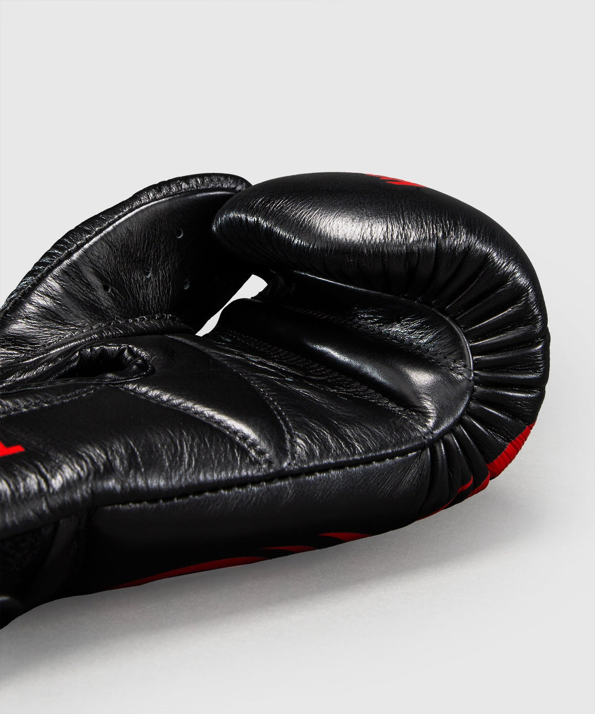 Venum x Mike Tyson Boxhandschuhe Giant 2.0 – Schwarz/Rot
