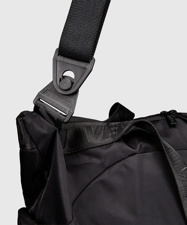 Venum Sporttasche Essential - Schwarz