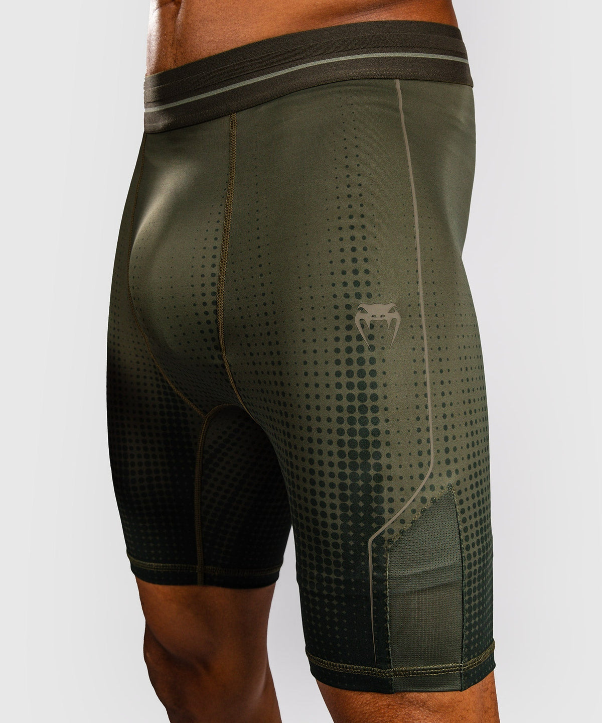 Venum MMA Shorts Stealth - Khaki/Dunkelgrün