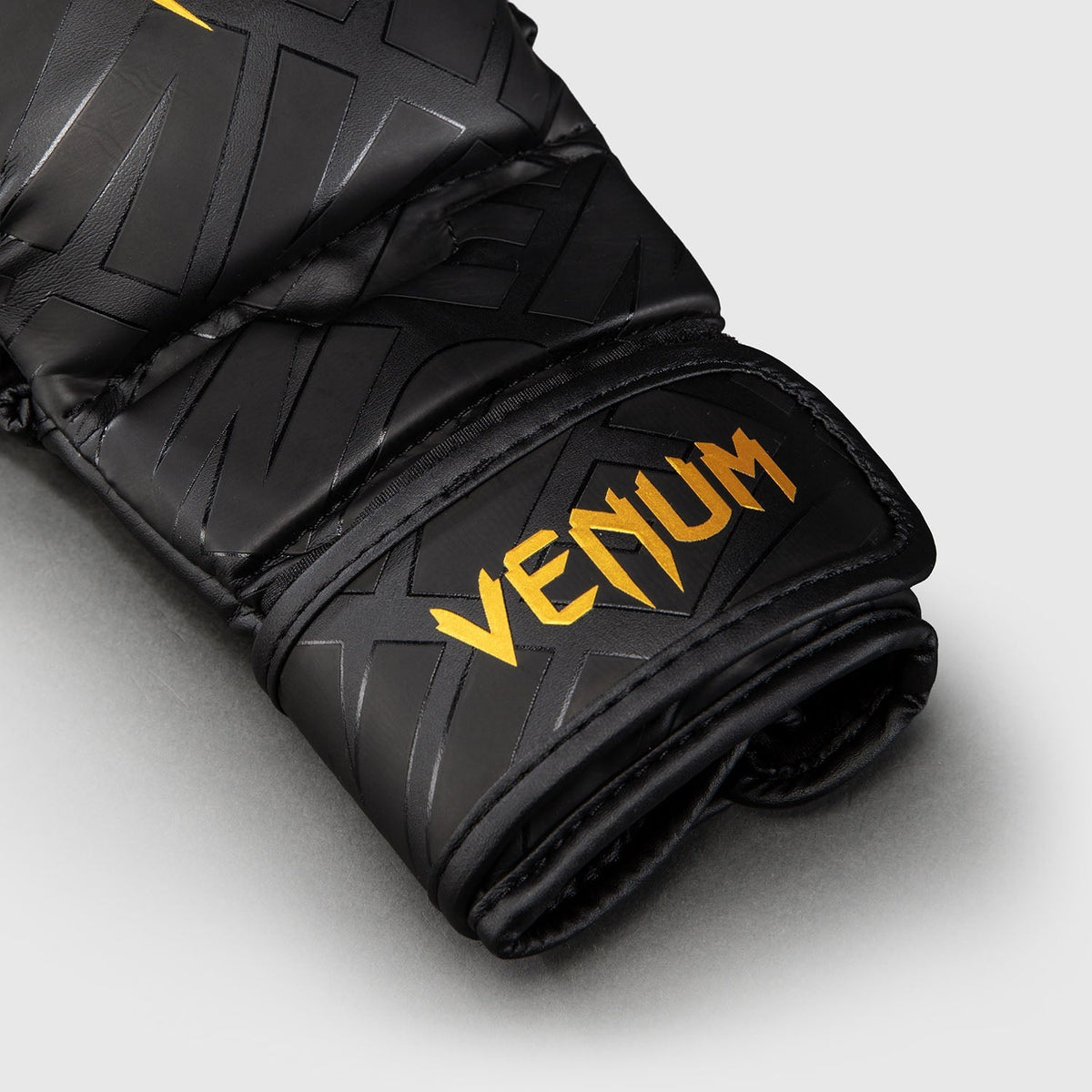 Venum MMA-Handschuhe Contender 1.5 XT 3D – Schwarz/Gold