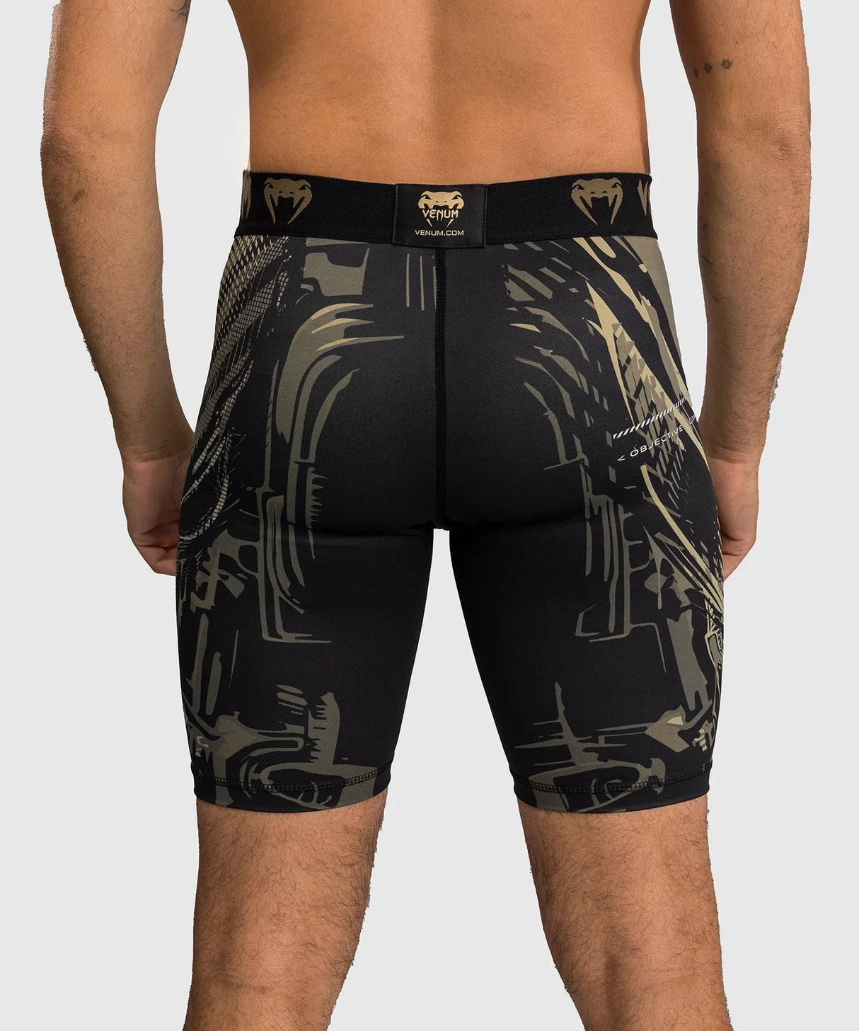 Venum Kompressionsshorts Invader – Schwarz/Sand