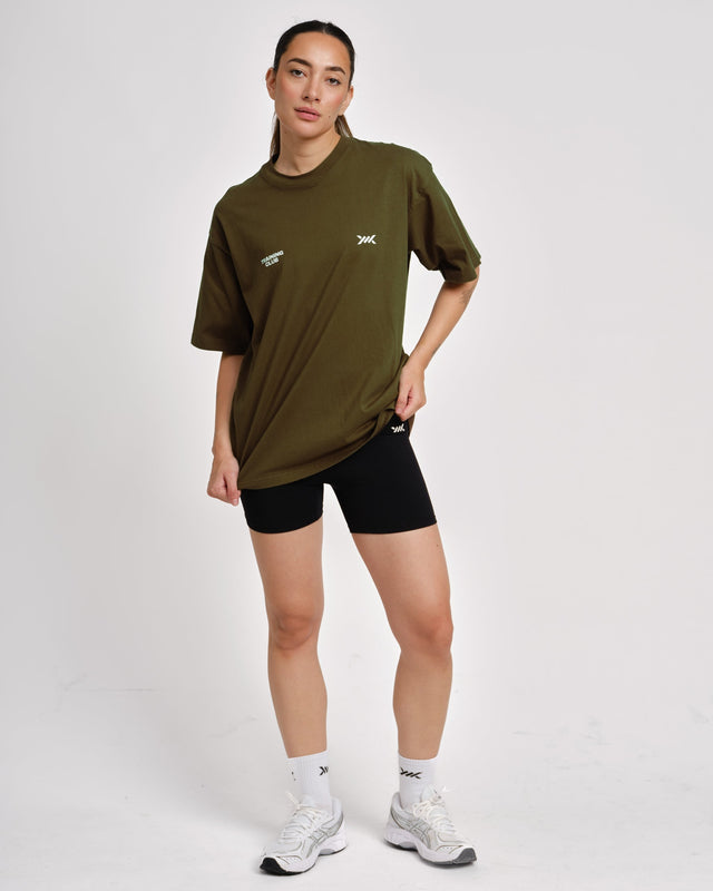 Caged T-Shirt Training Club – Armeegrün
