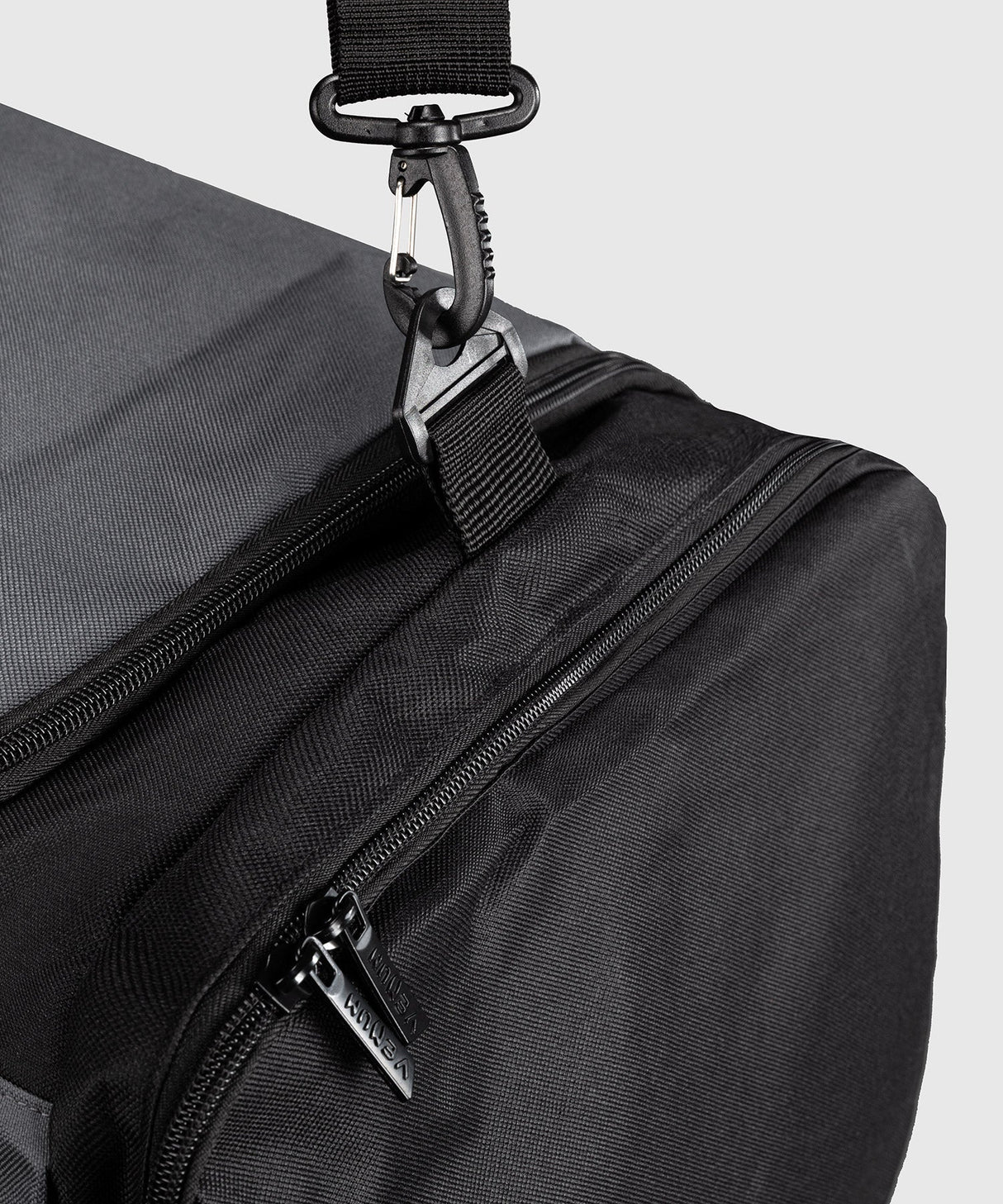 Venum Sporttas Essential L – Grau/Schwarz