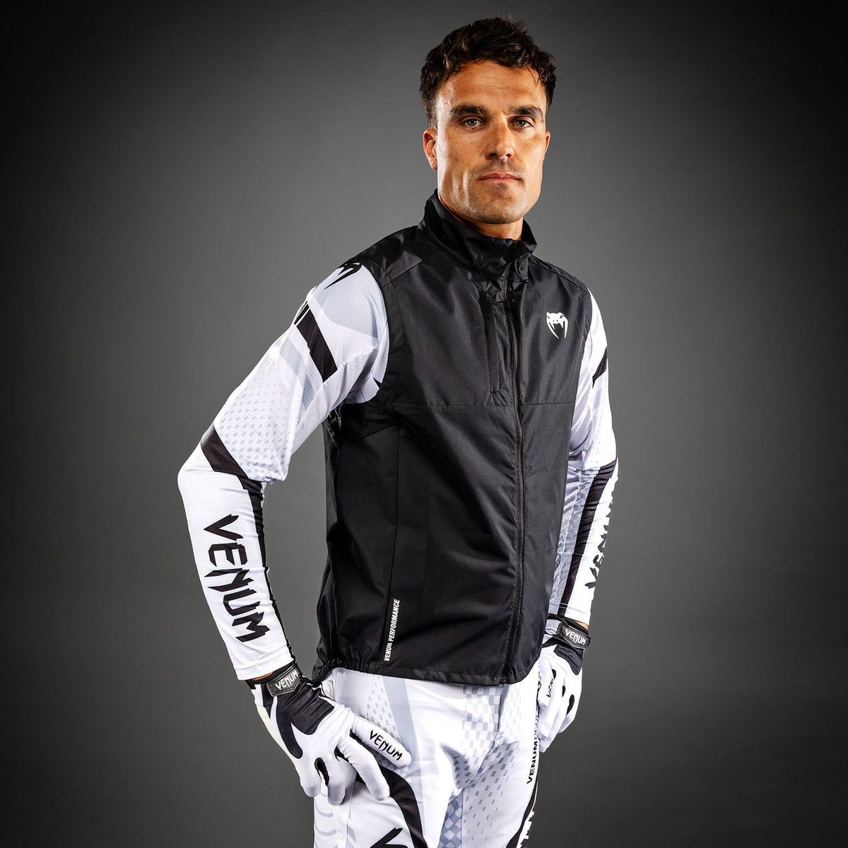 Venum Windbreaker MX Basics Ärmellos - Schwarz/Weiß