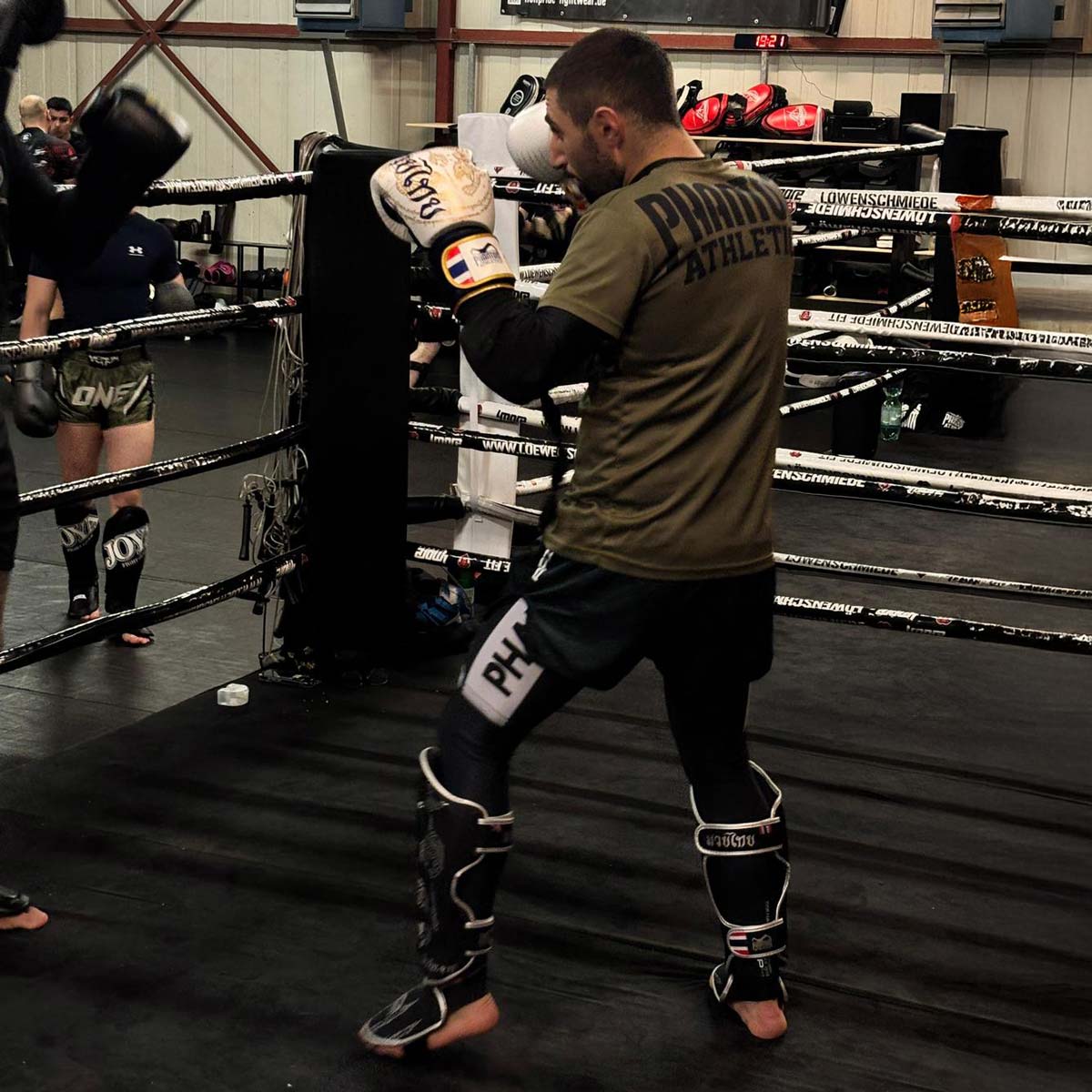 Phantom Athletics Schienbeinschoner Muay Thai - Schwarz/Silber
