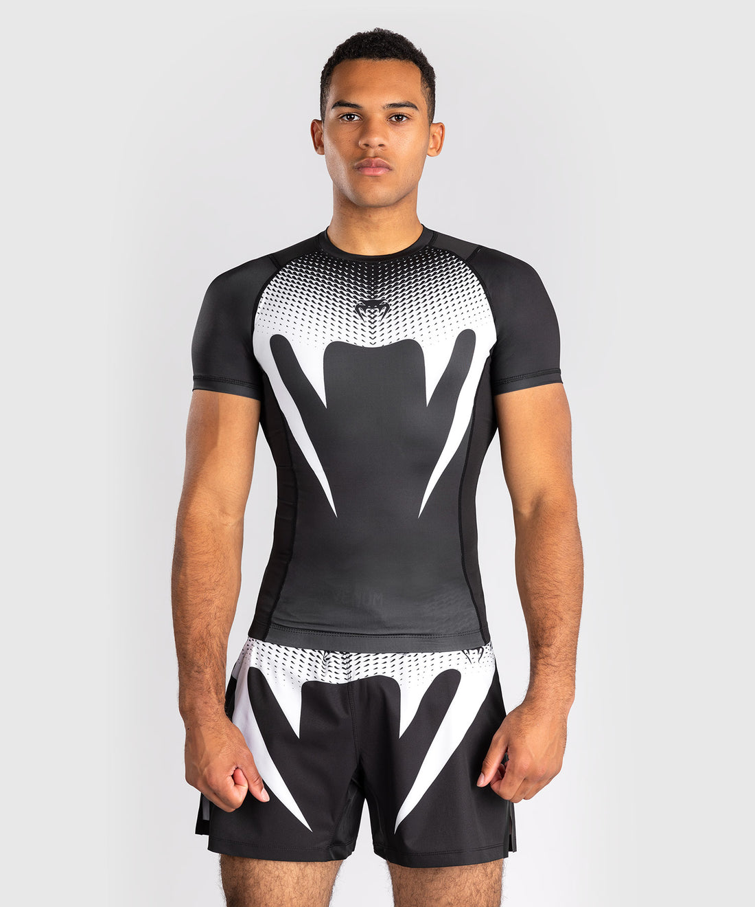 Venum No Gi Rashguard Kurzarm – Schwarz/Weiss