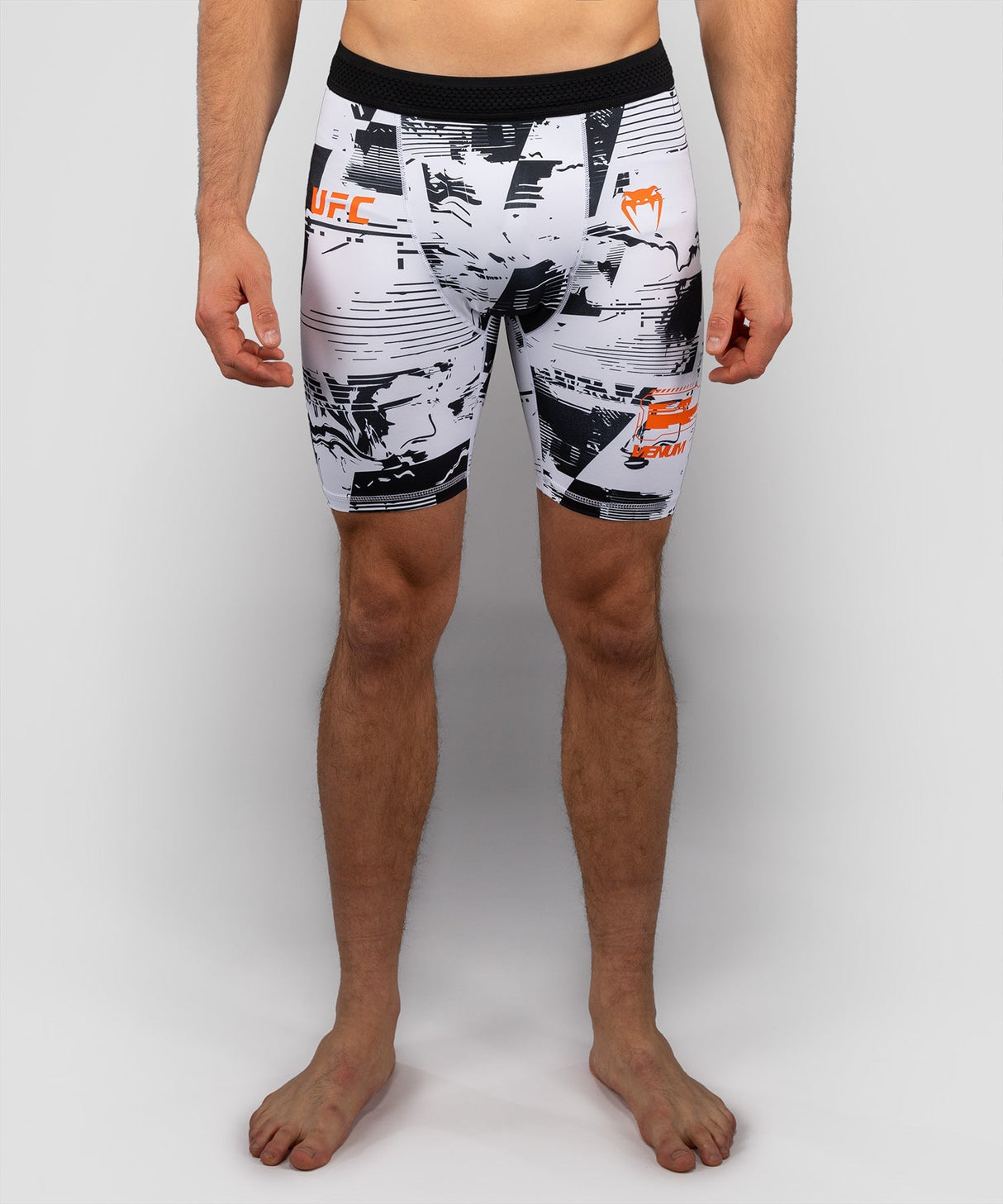 Venum UFC Kompressionsshorts Zenith Herren - Weiß