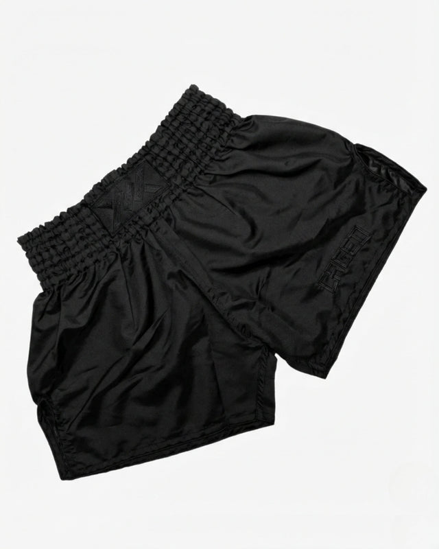 Caged Muay Thai Shorts Classic – Schwarz/Schwarz