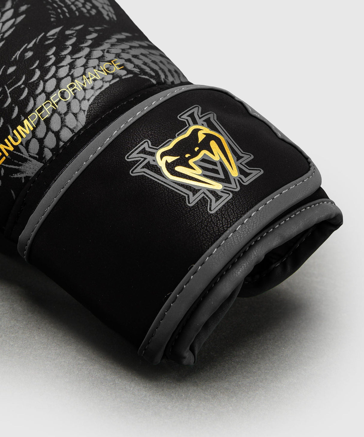 Venum Boxhandschuhe Matupa Schwarz/Grau/Gold - Detail