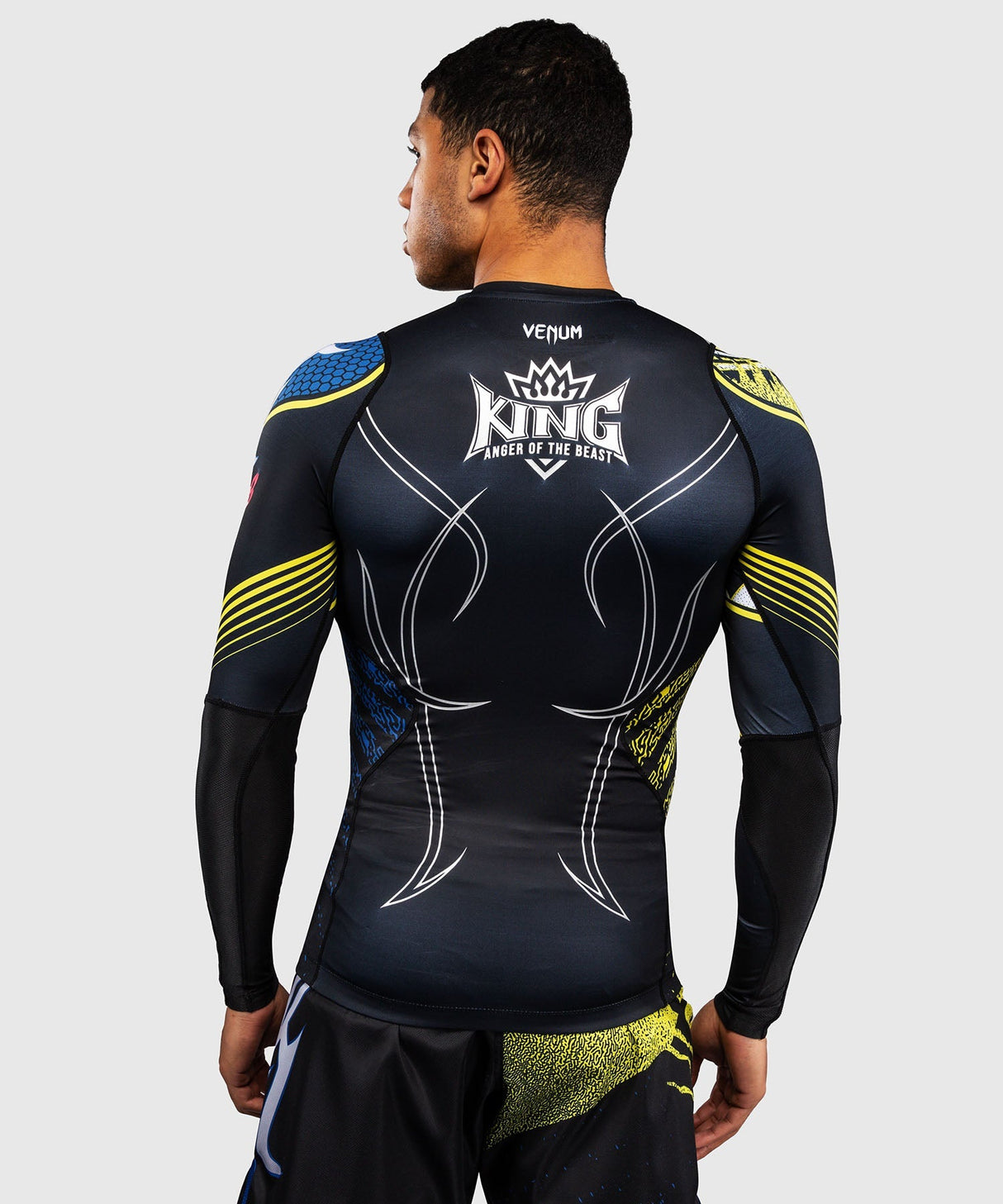 Venum Rashguard TEKKEN 8 King - Schwarz/Gelb - Foto 3
