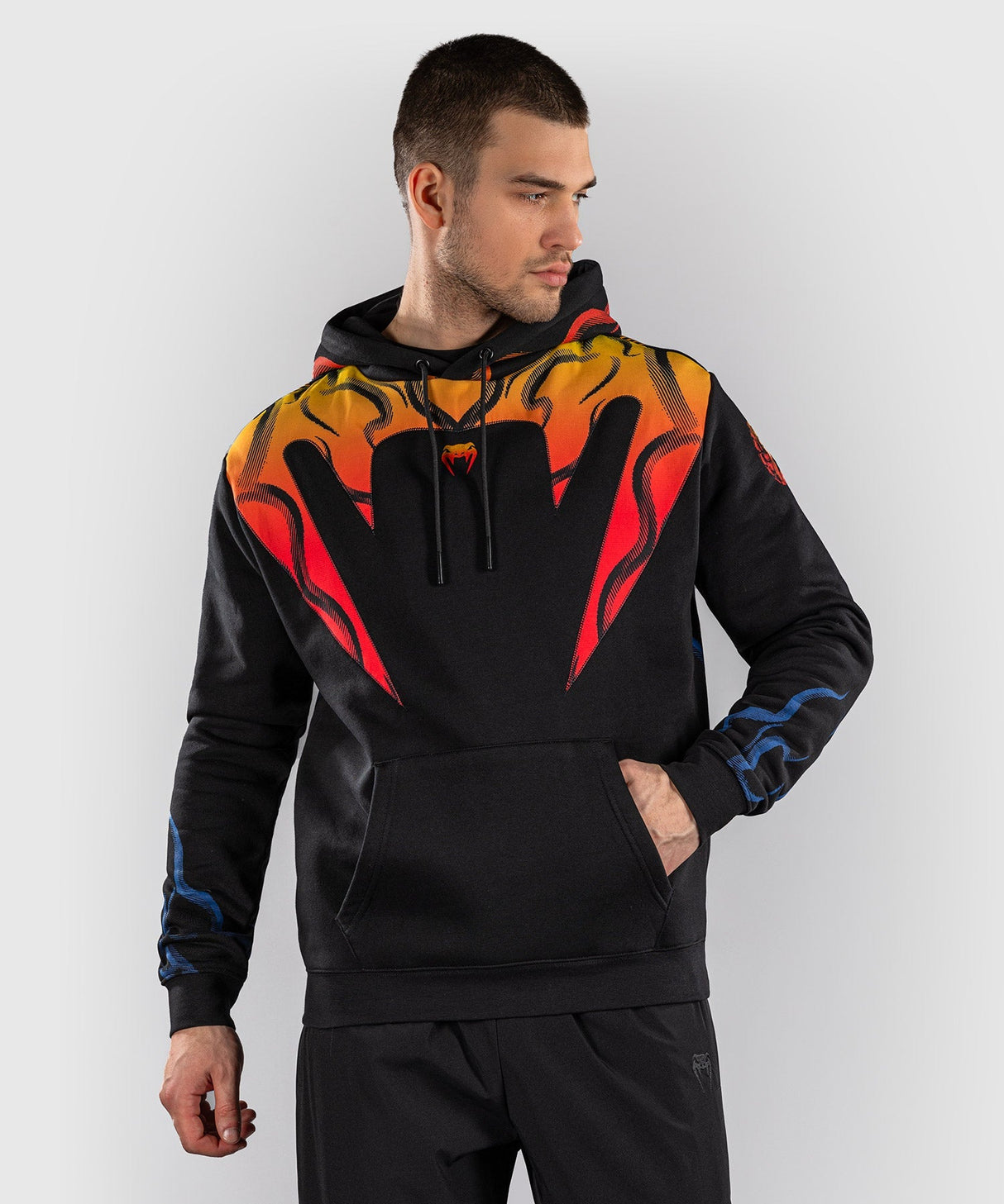 Venum Hoodie TEKKEN 8 Pullover Yoshimitsu - Schwarz/Orange - Foto 1