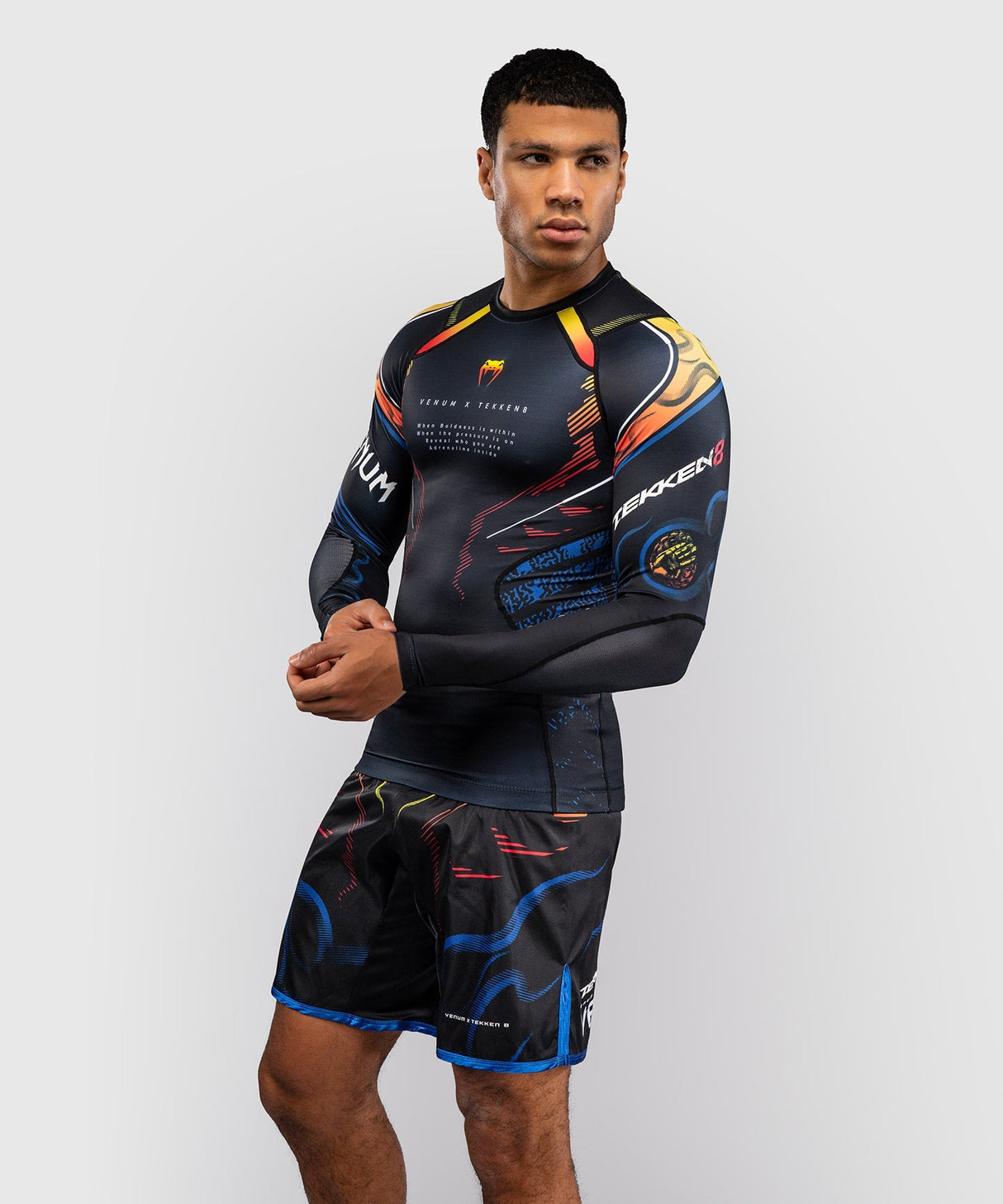Venum Rashguard TEKKEN 8 Yoshimitsu - Schwarz/Orange - Foto 3