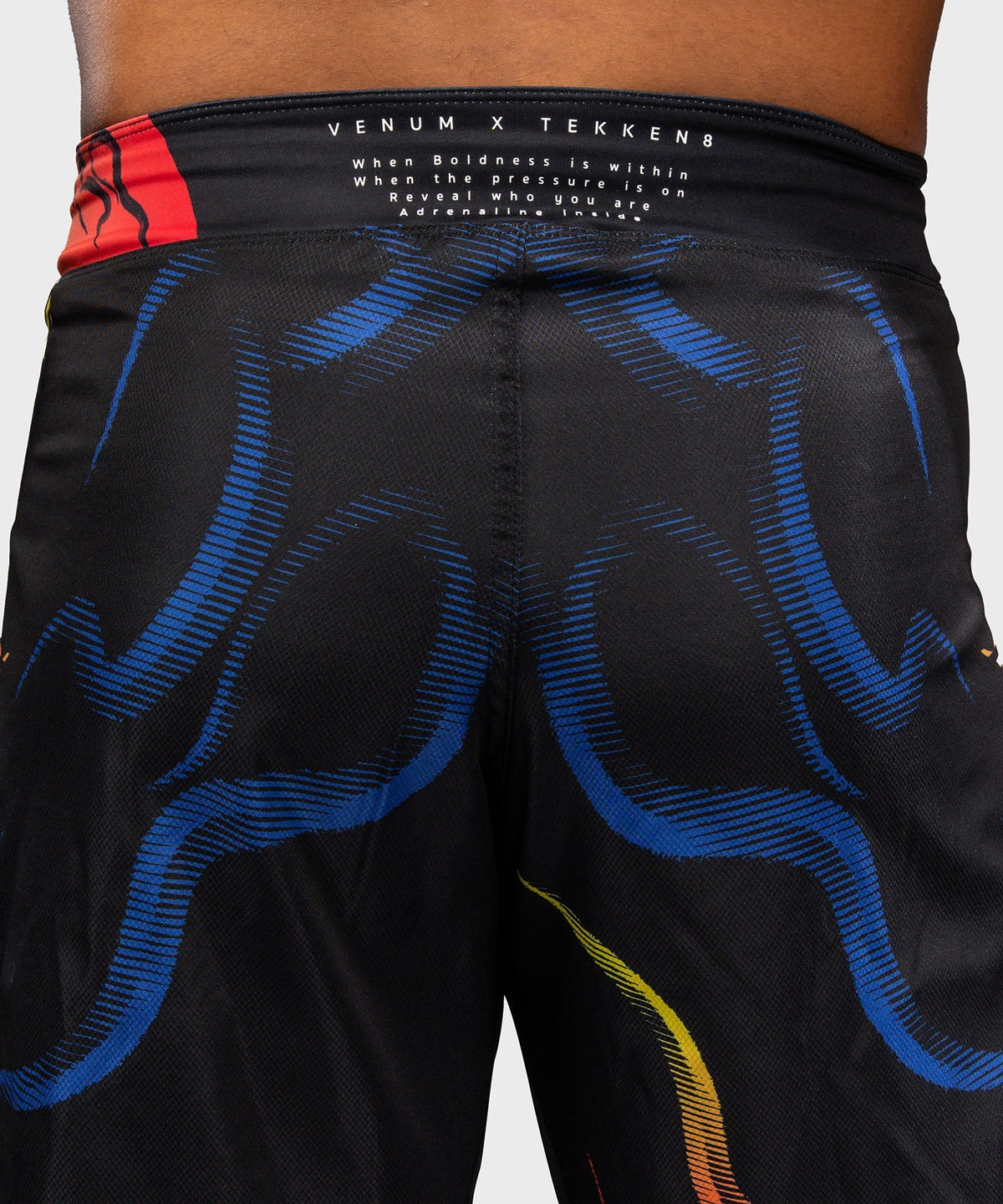 Venum MMA Shorts x TEKKEN 8 Yoshimitsu - Schwarz/Orange