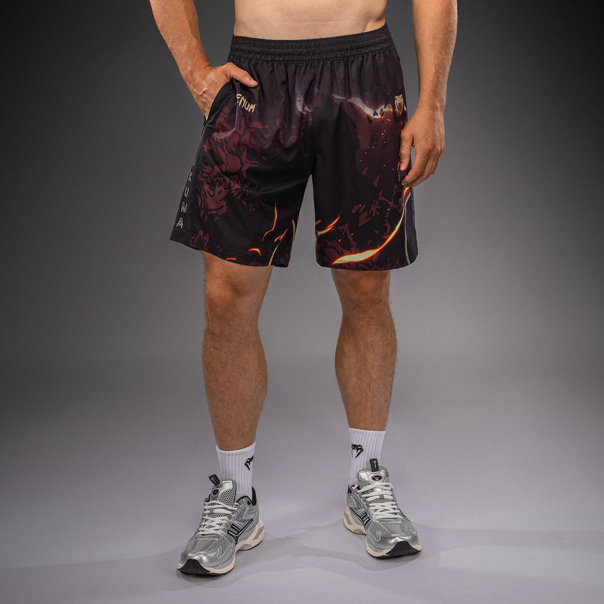Venum Trainingsshorts Sukuna - Schwarz/Hellbeige