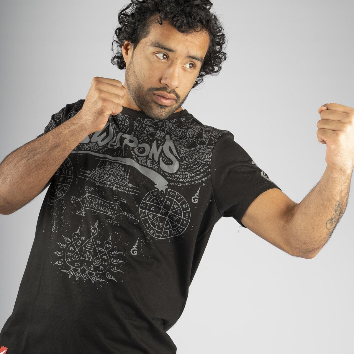 8 WEAPONS T-Shirt Yantra - Schwarz