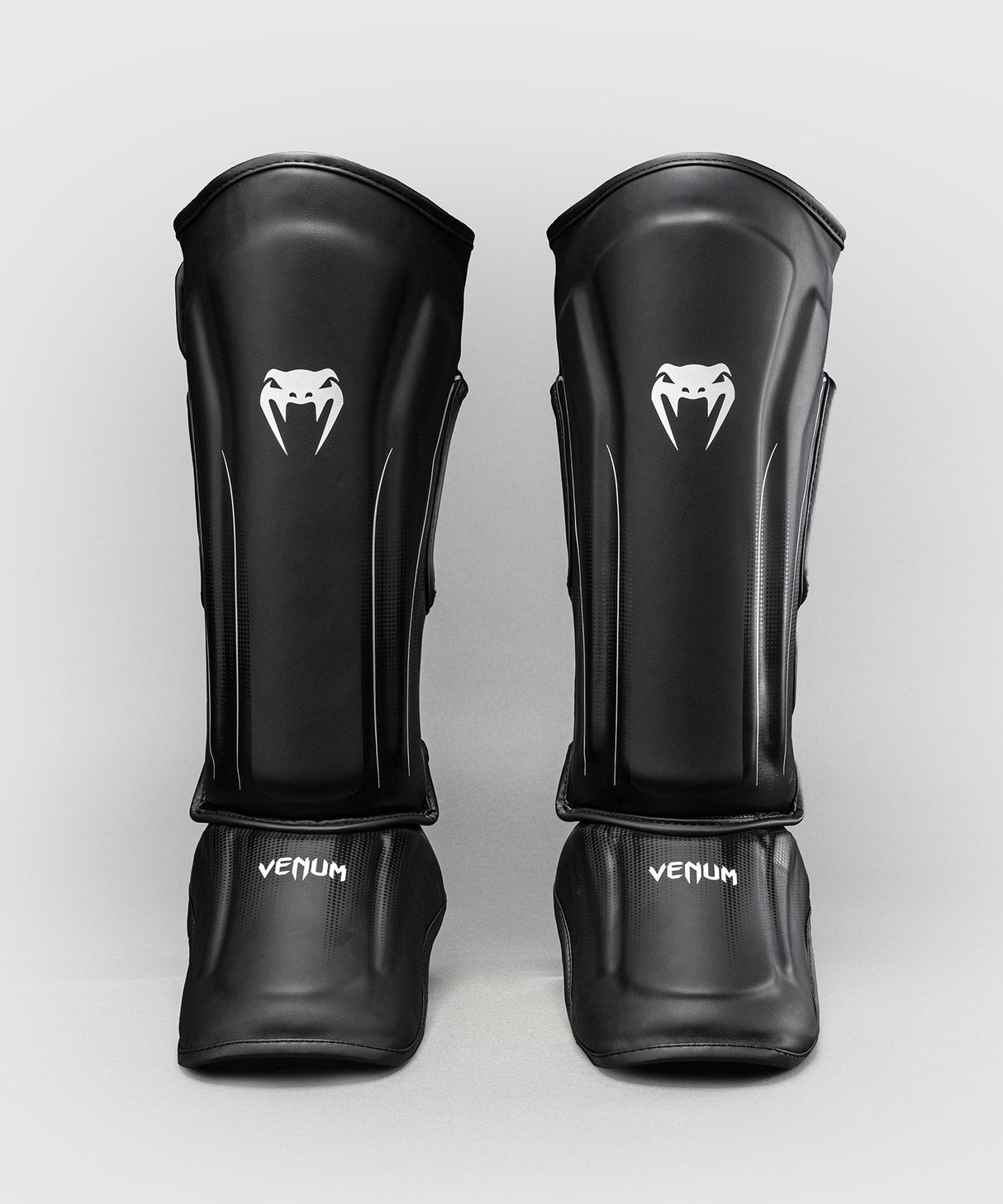 Venum Schienbeinschoner Stealth – Schwarz/Weiß