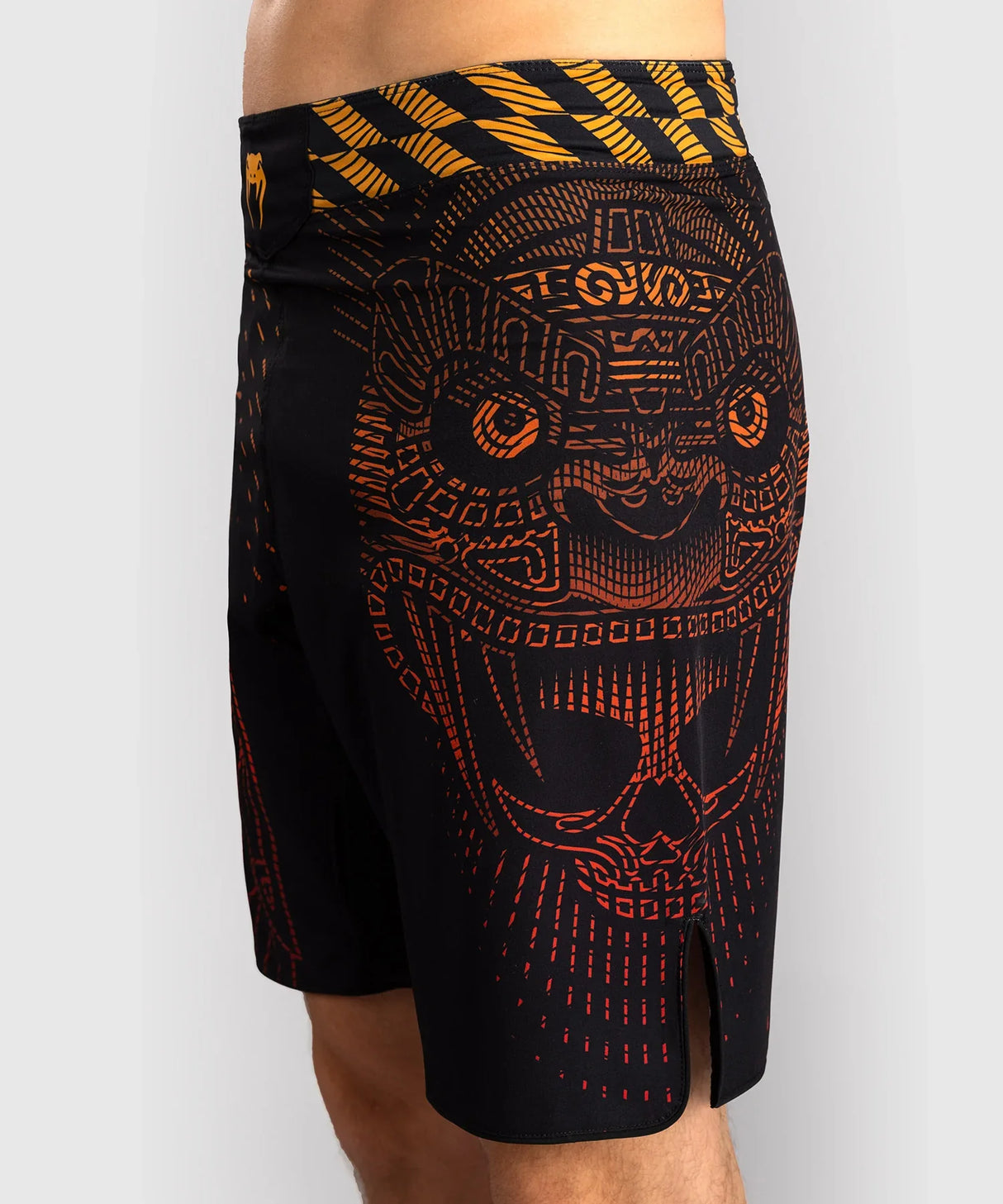 Venum MMA-Shorts Quetzal Fury – Schwarz/Rot/Gold