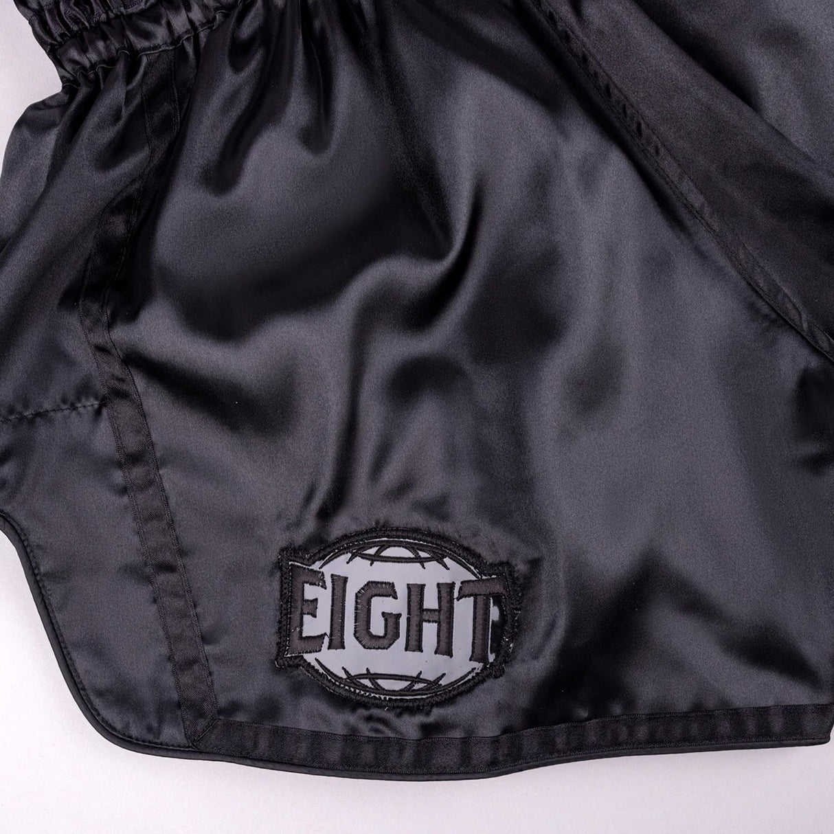 8 WEAPONS Muay-Thai-Shorts Bangkok - Schwarz