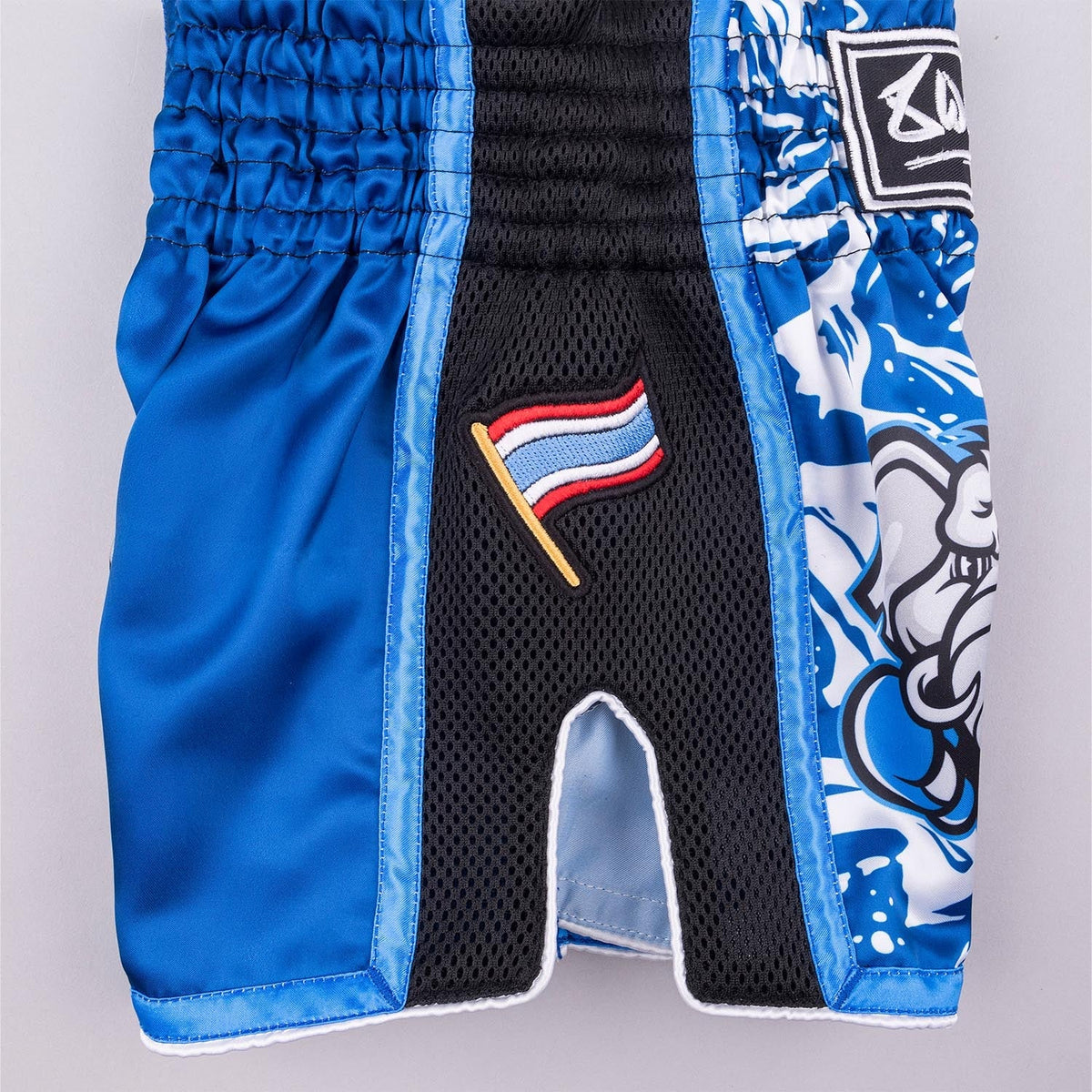 8 WEAPONS Muay Thai Shorts Jipe - Blau