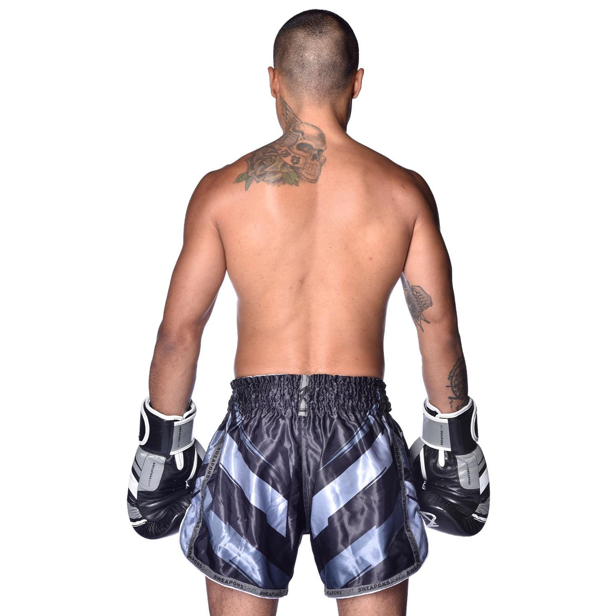 8 WEAPONS Muay Thai Shorts Shift - Schwarz Matt