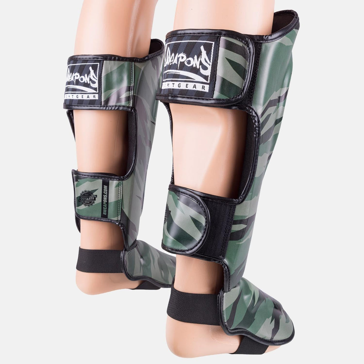 8 WEAPONS Schienbeinschoner Unlimited 2.0 - Woodland Camo
