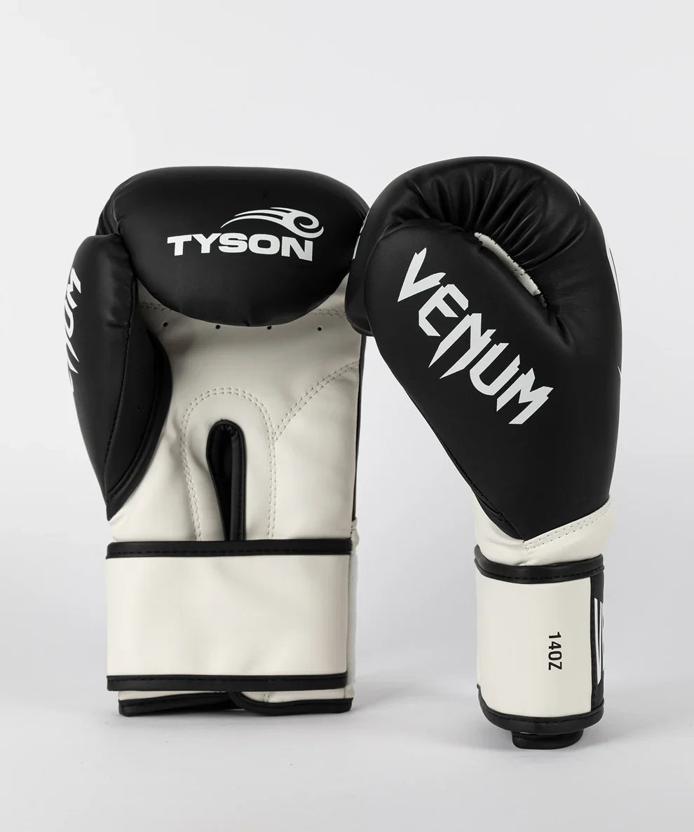 Venum Boxhandschuhe Giant 2.0 Mike Tyson Pro – Schwarz/Weiss