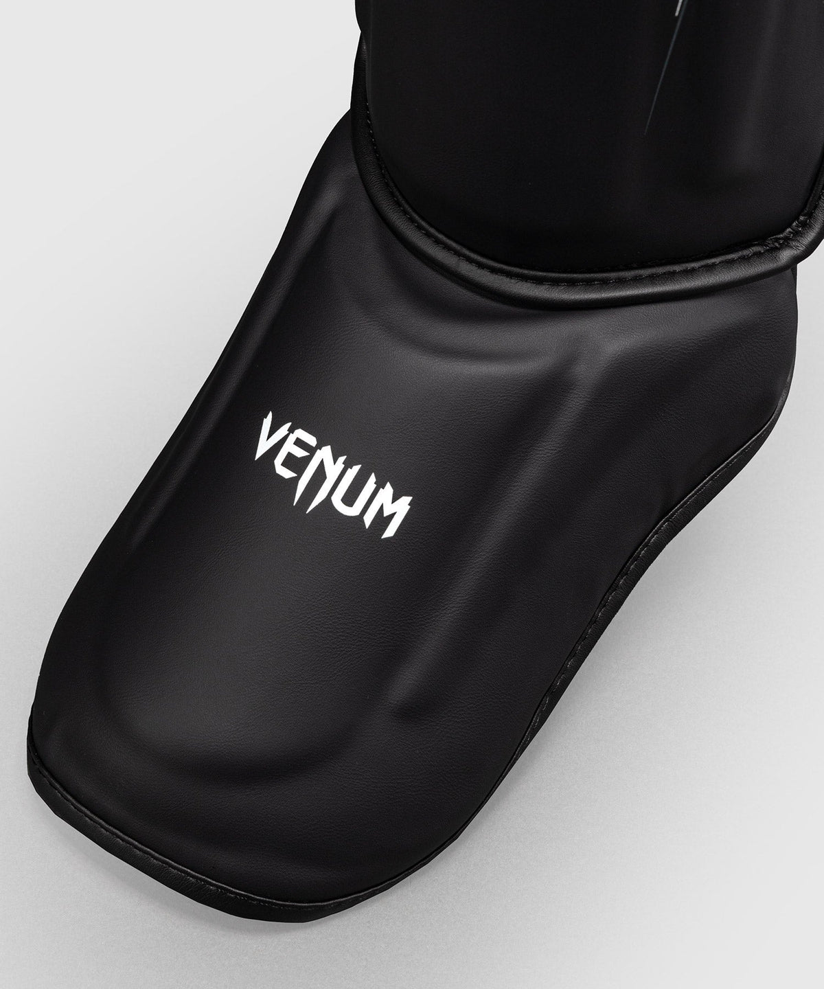 Venum Schienbeinschoner Streamline - Schwarz/Weiß