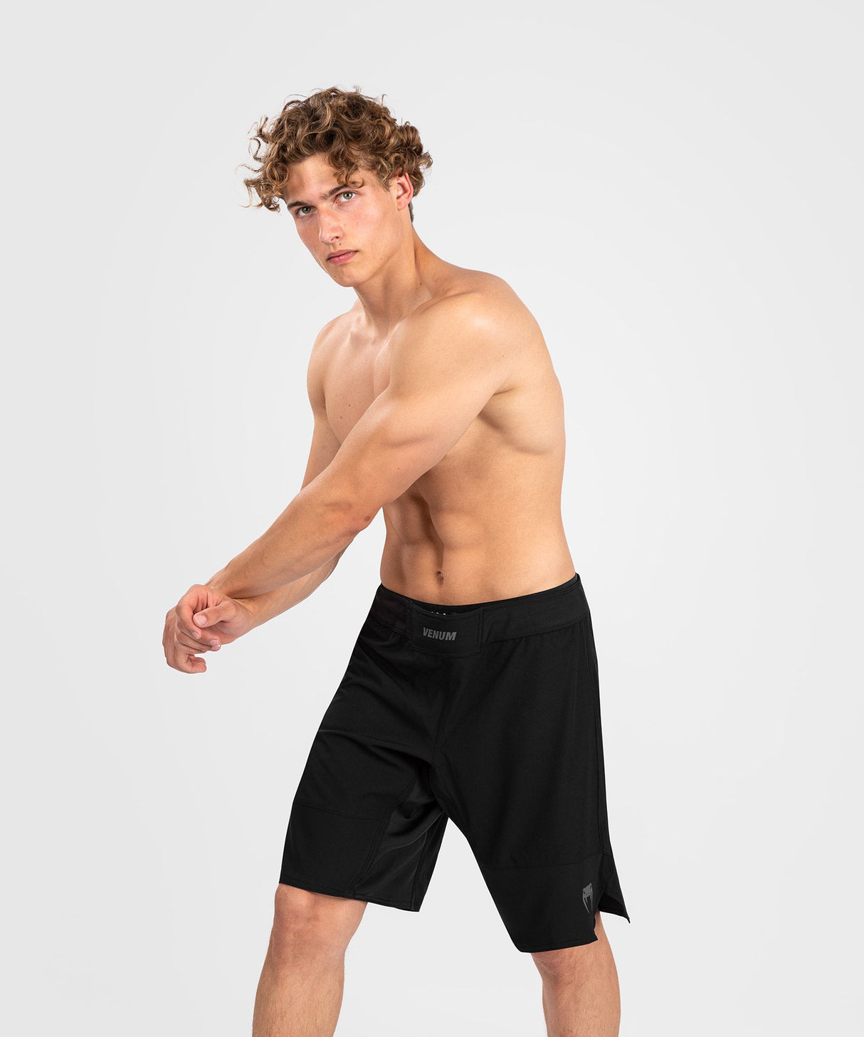 Venum MMA Shorts G-Fit Air - Schwarz