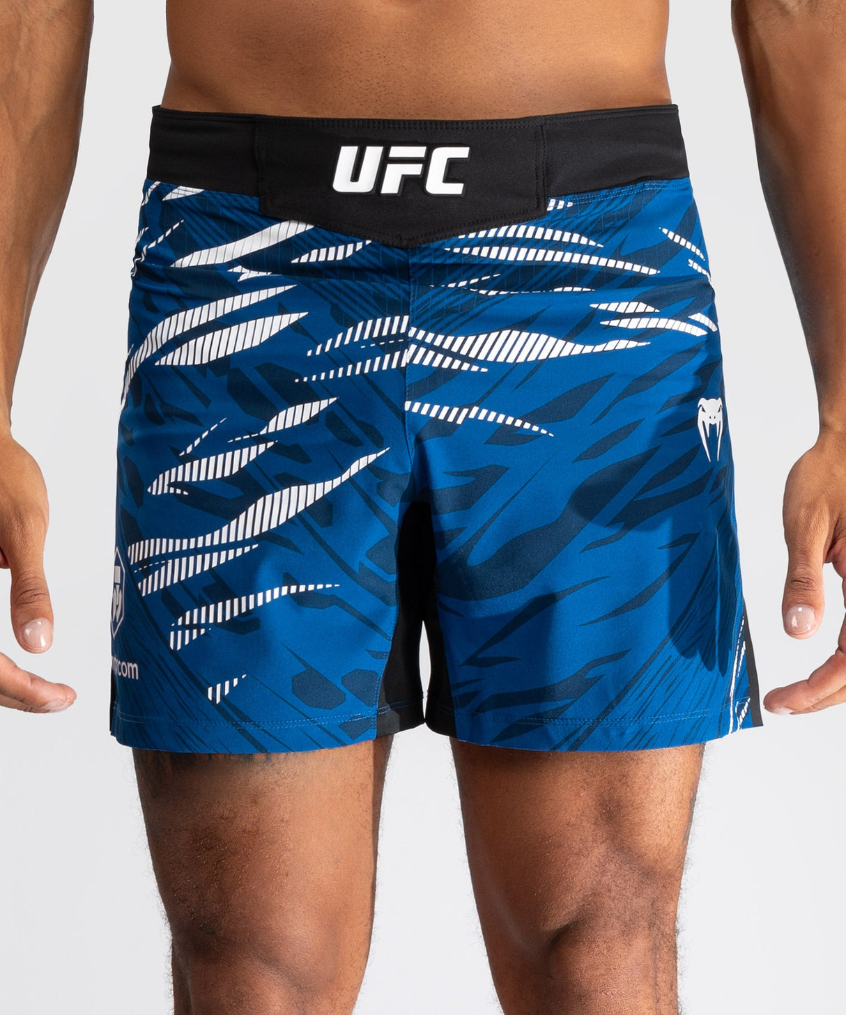 UFC Venum MMA Shorts Fight Night Fusion Short Fit – Blau