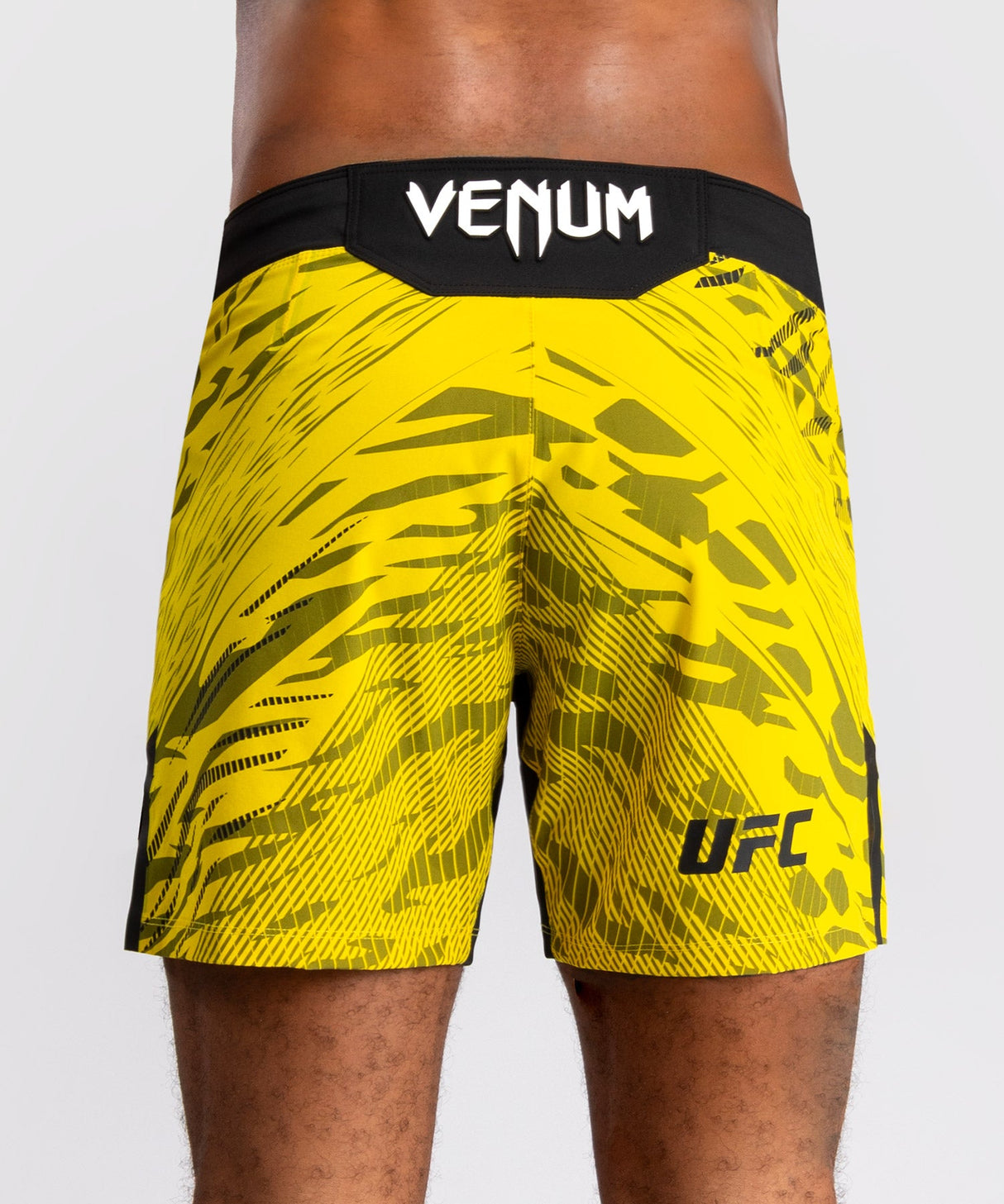 UFC Venum MMA Shorts Fight Night Fusion Short Fit – Gelb