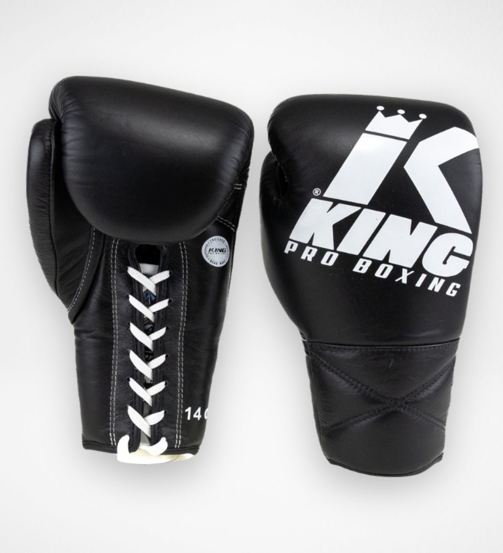 King Pro Boxing Boxhandschuhe XK mit Schnürverschluss – Schwarz/Weiss