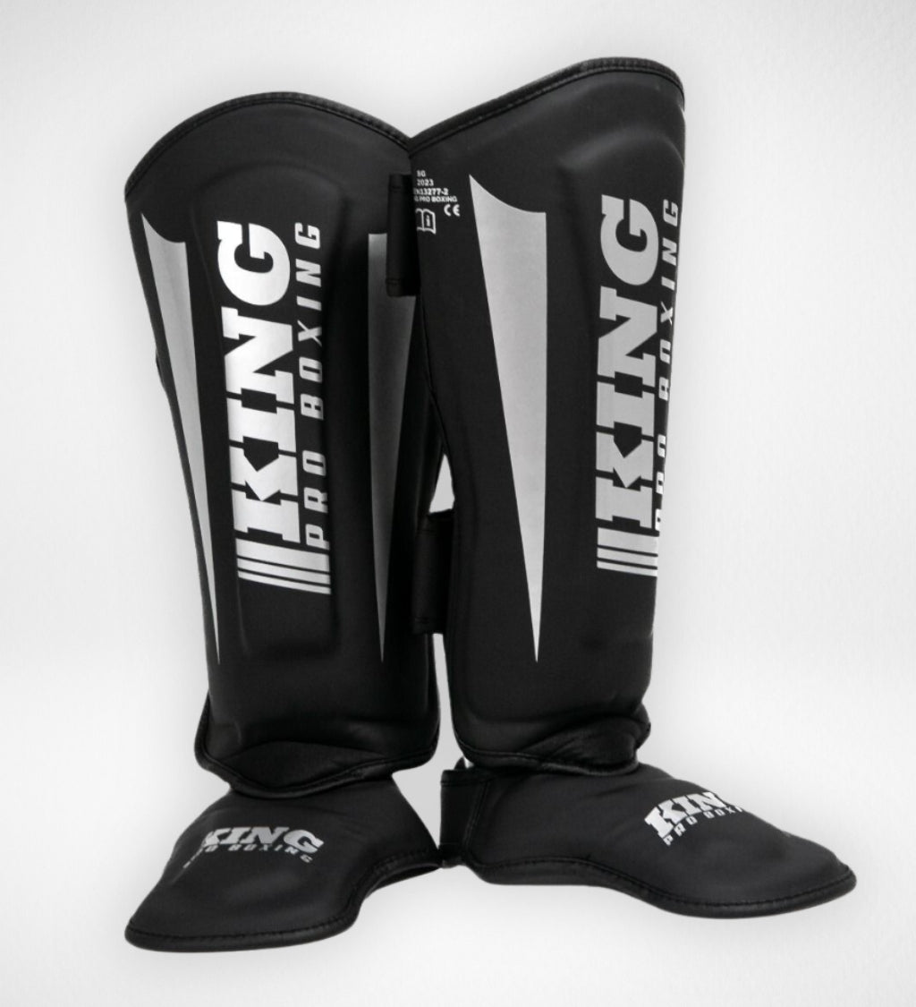 King Pro Boxing Schienbeinschoner Revo - Schwarz/Silber