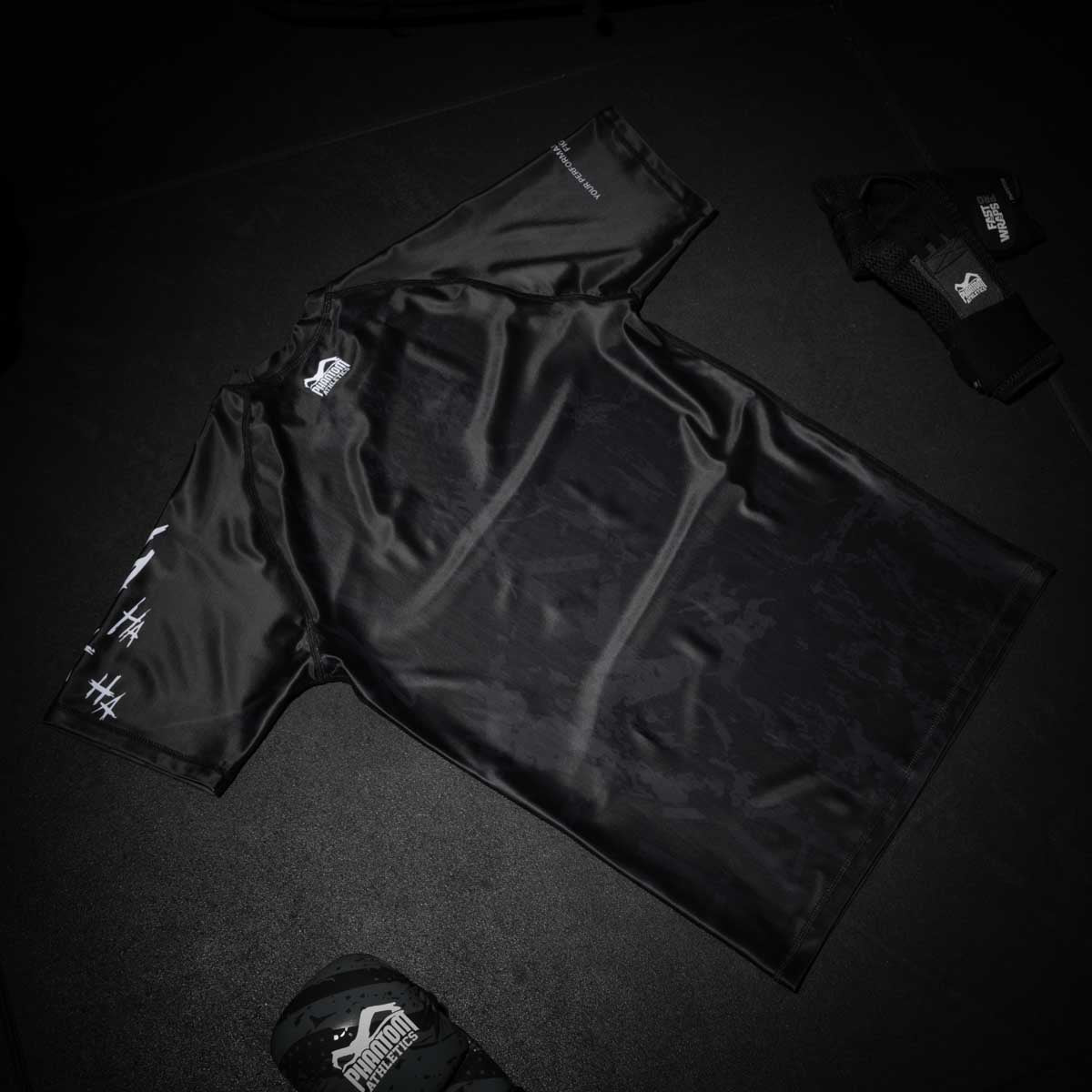 Phantom Athletics Rashguard EVO Two Serious - Schwarz