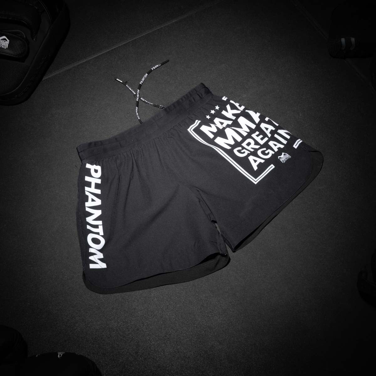 Phantom Athletics MMA Shorts Fusion-R Make MMA Great Again - Schwarz