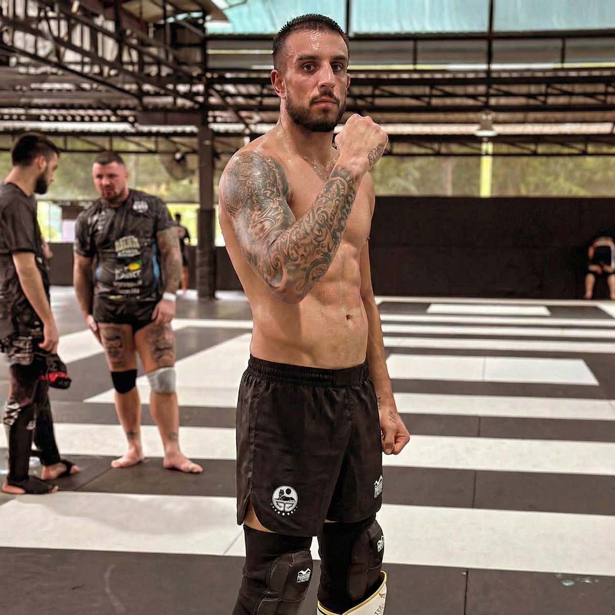 Phantom Athletics MMA Shorts Fusion-R Team Chechnya - Schwarz