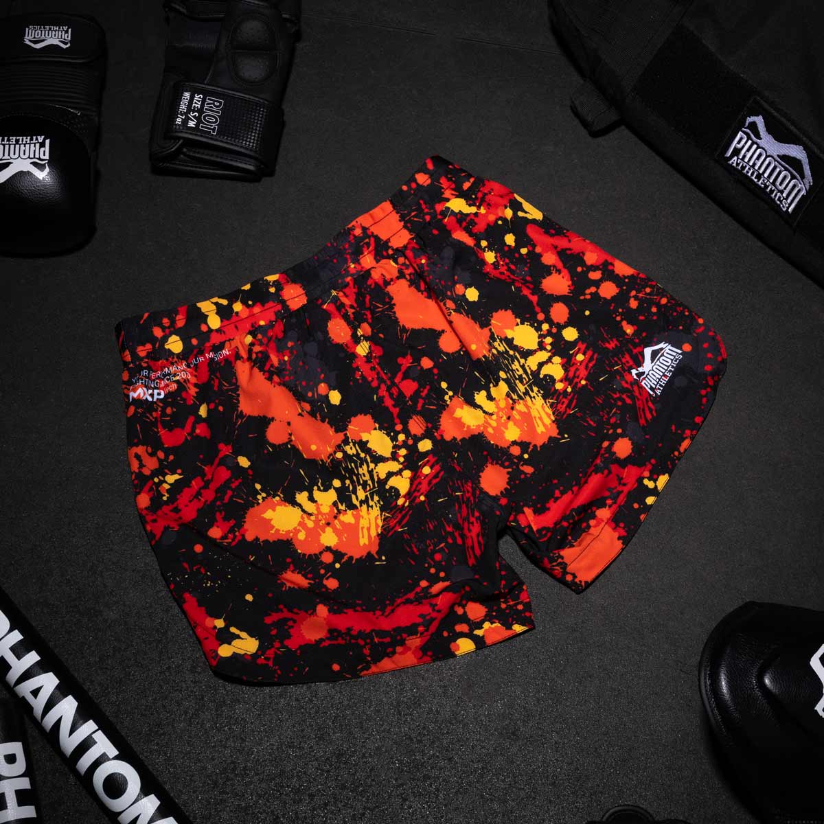 Phantom Athletics MMA Shorts Fusion Splatter - Rot/Orange