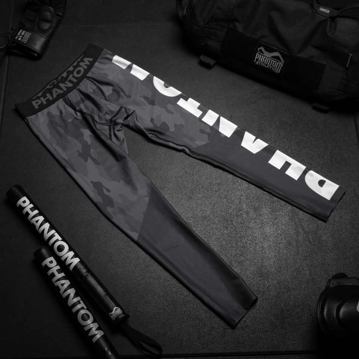 Phantom Athletics Kompressionsshorts Domination - Schwarz
