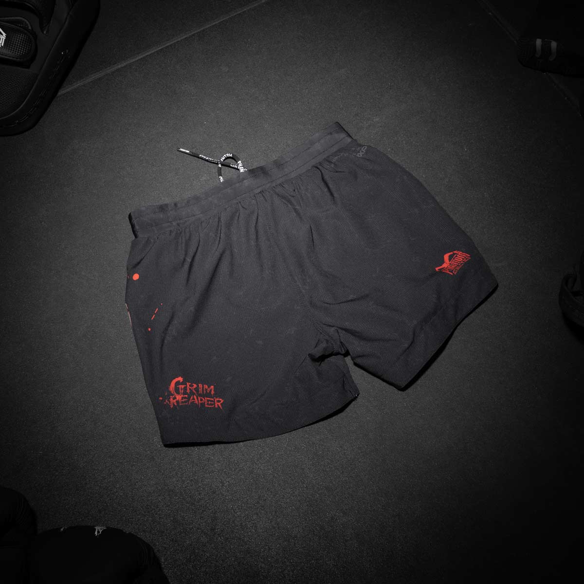 Phantom Athletics MMA Shorts Fusion-R Reaper - Schwarz/Rot