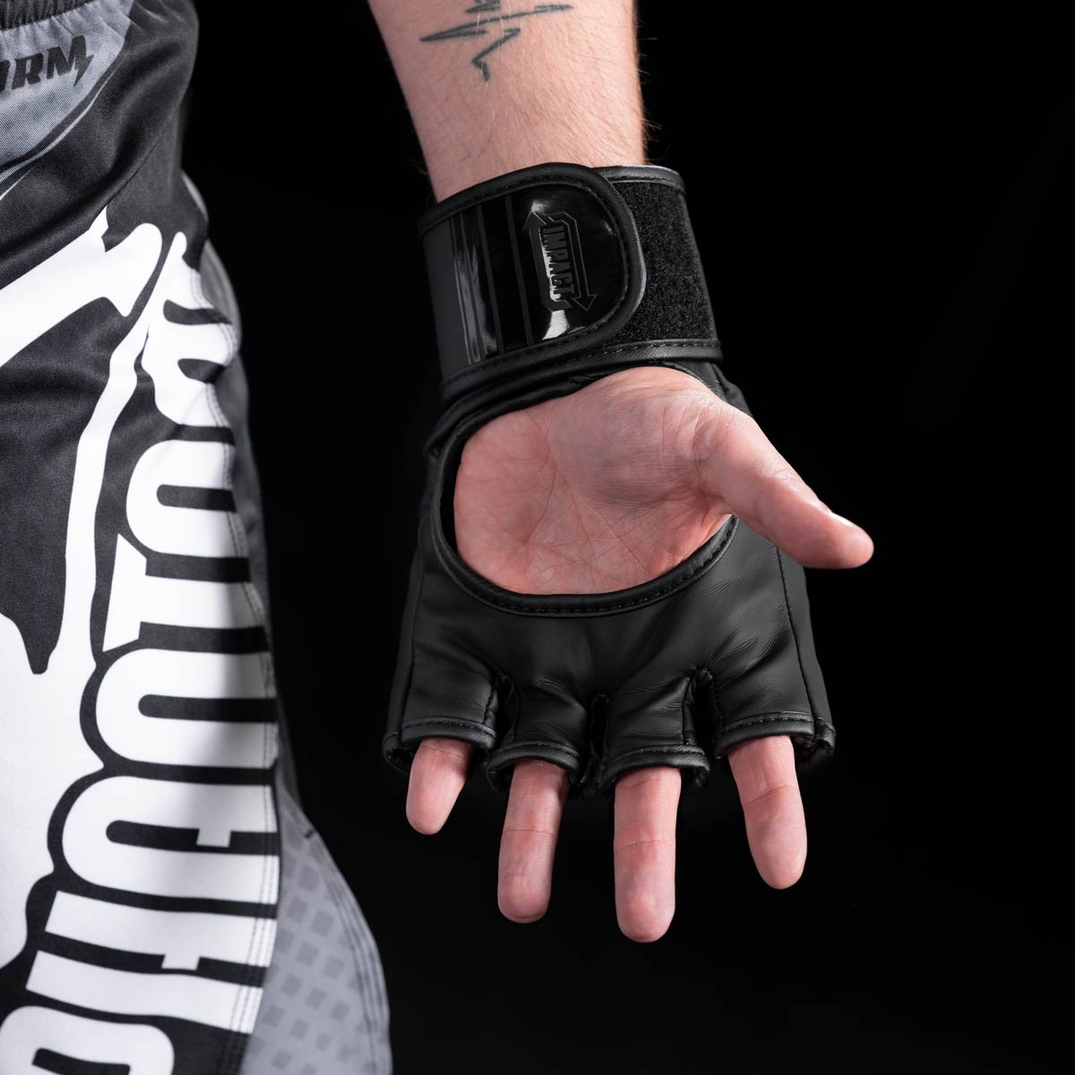Phantom Athletics MMA Handschuhe Apex - Schwarz