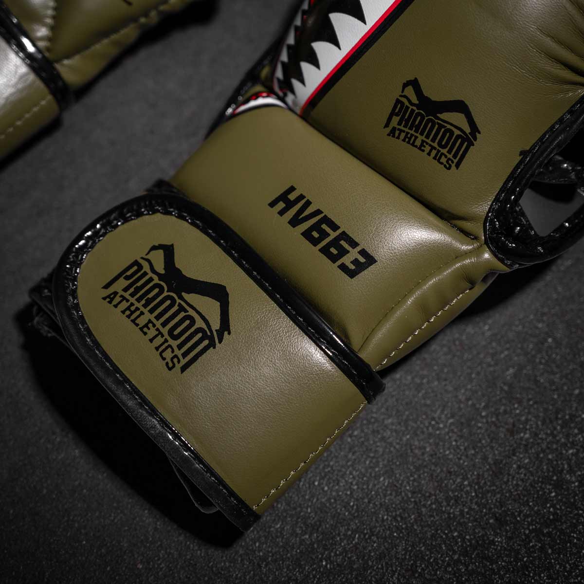 Phantom Athletics MMA Handschuhe Fight Squad - Armeegrün