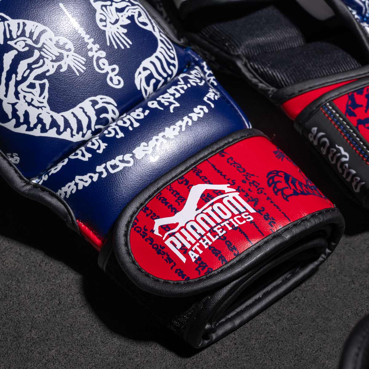 Phantom Athletics MMA Handschuhe Sparring Muay Thai - Blau