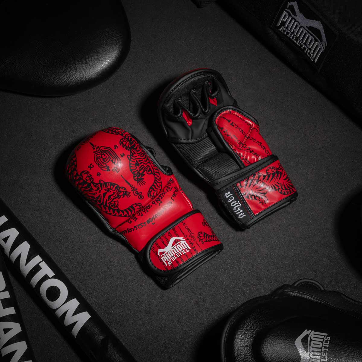 Phantom Athletics MMA Handschuhe Sparring Muay Thai - Rot