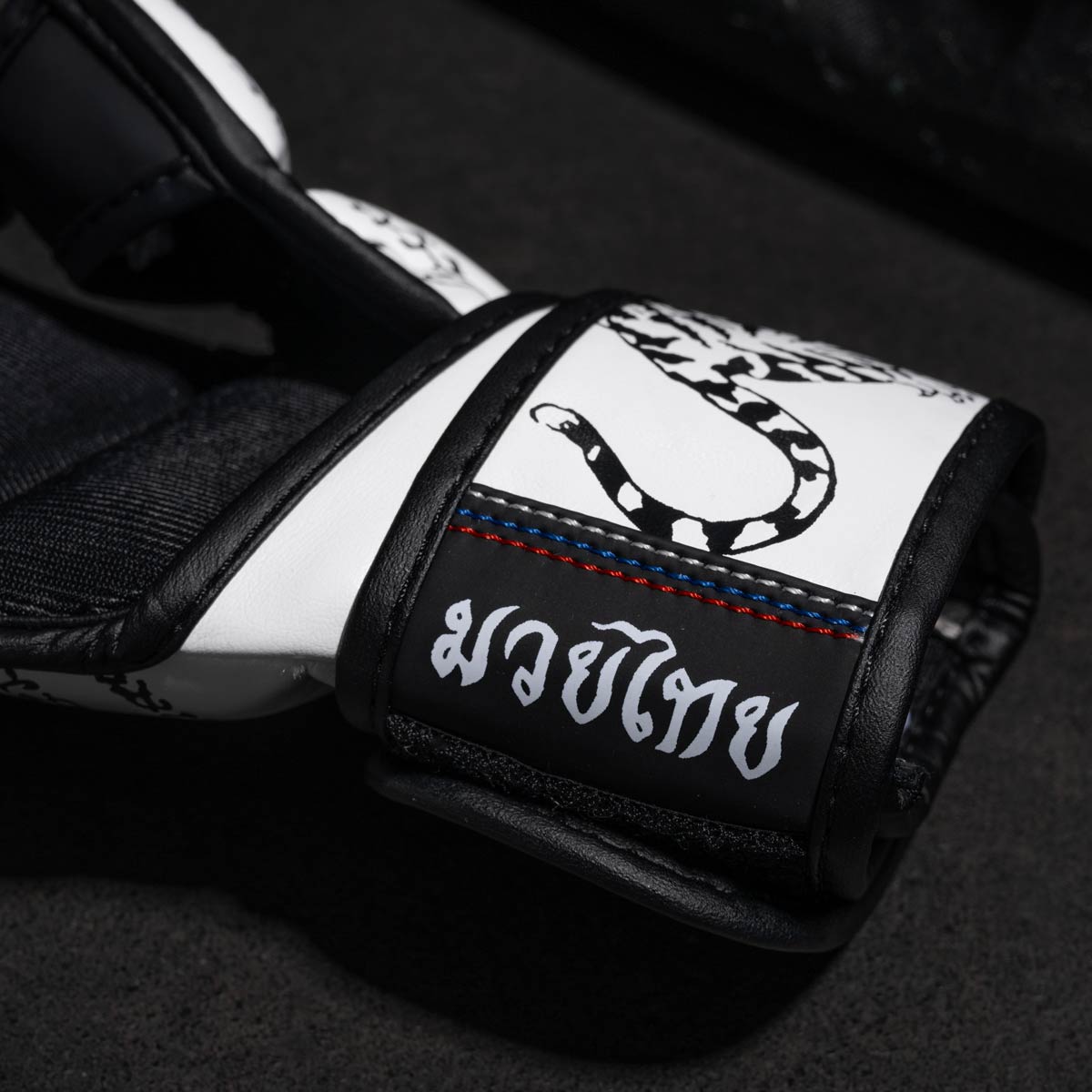 Phantom Athletics MMA Handschuhe Sparring Muay Thai - Weiß