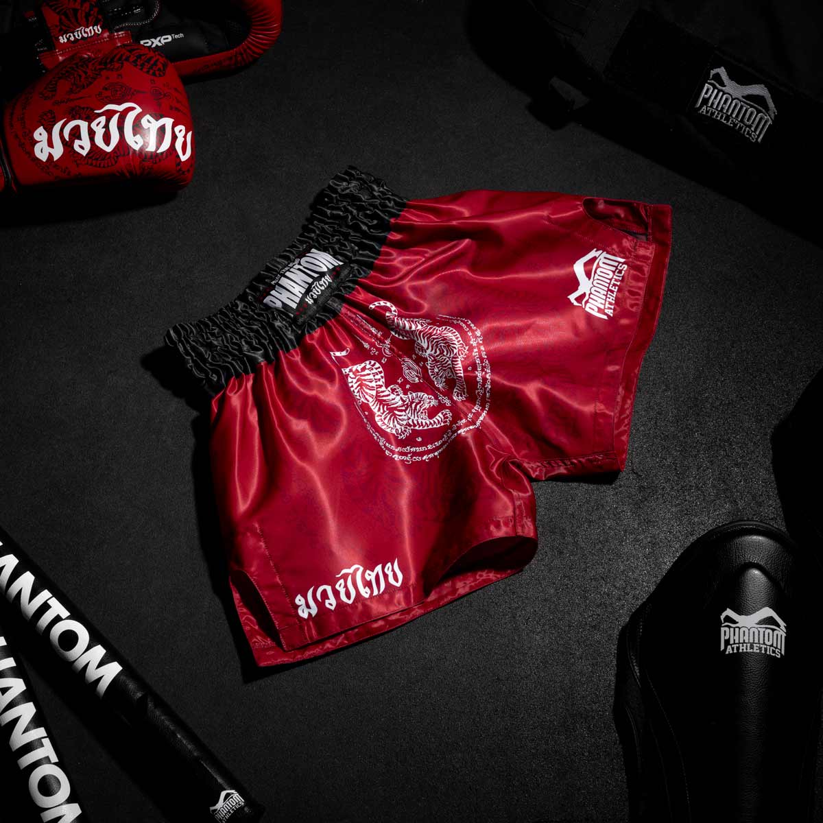 Phantom Athletics Muay Thai Shorts Sak Yant - Rot