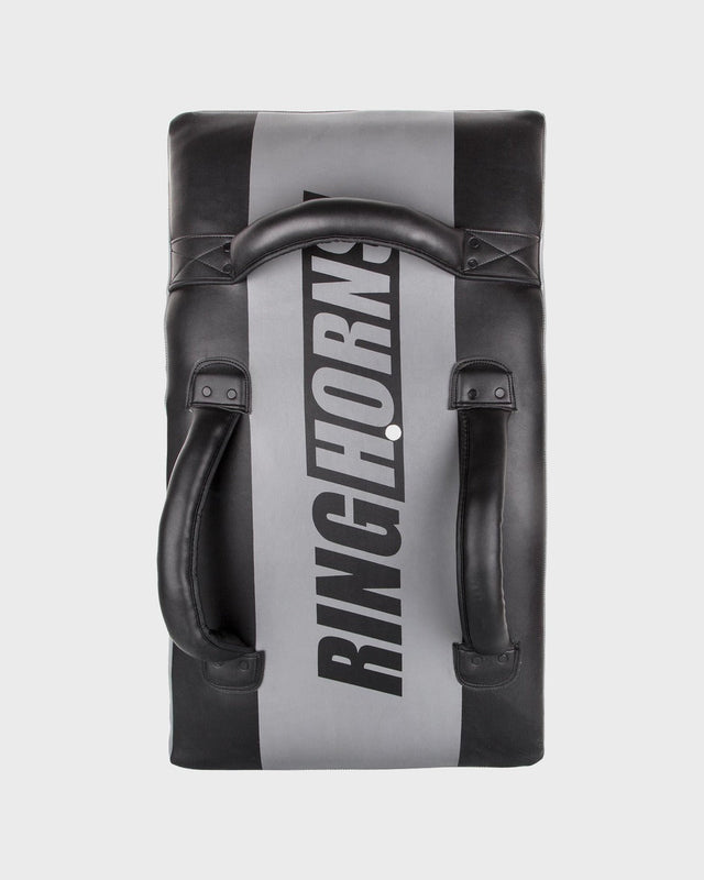 Ringhorns Pratze Charger Schwarz