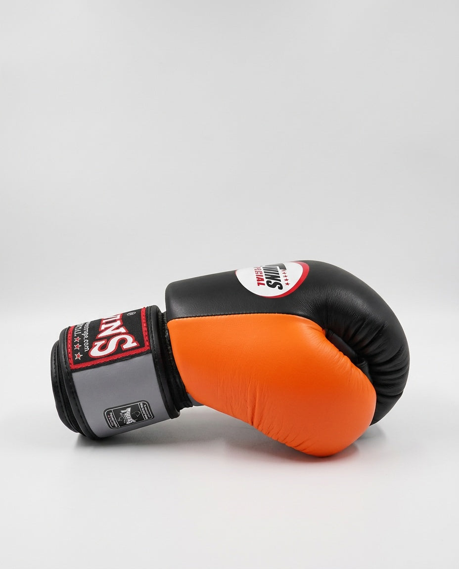 Twins Boxhandschuhe BGVL3 Air – Schwarz/Orange/Grau