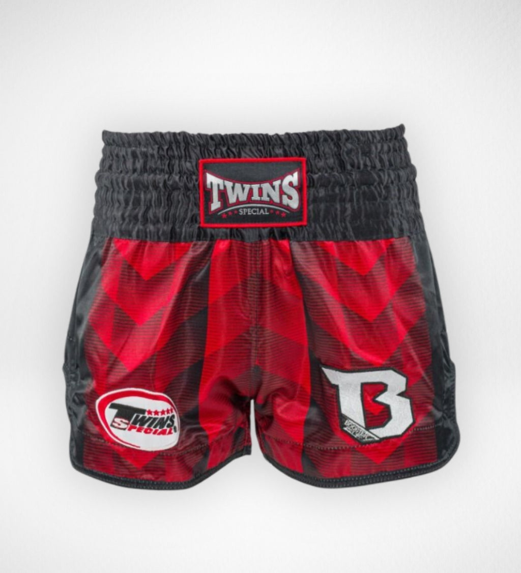 Twins Muay Thai Shorts TBT3 – Rot/Schwarz