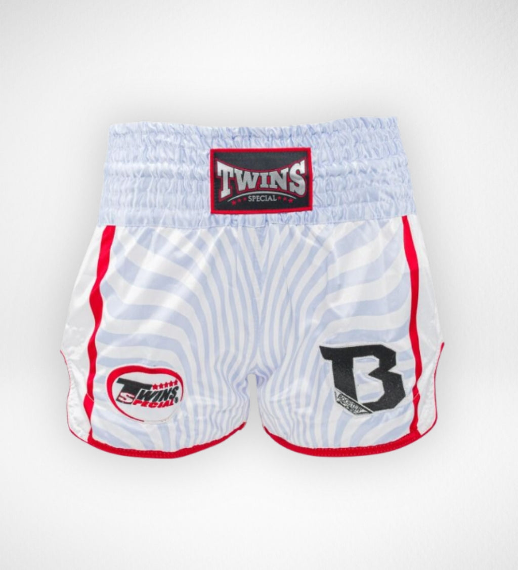 Twins Muay Thai Shorts TBT8 – Weiss/Rot